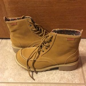 Rocket dog lumberyard boots